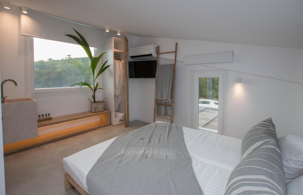 Aristotelia Gi - Premium Luxury Villas With Private Pools 올림피아다 외부 사진